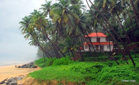 Kerala Seaside Holiday Rental - Ocean Hues Beach House in Kannur