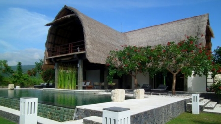 Bali Villa Shanti, the holiday house and pool